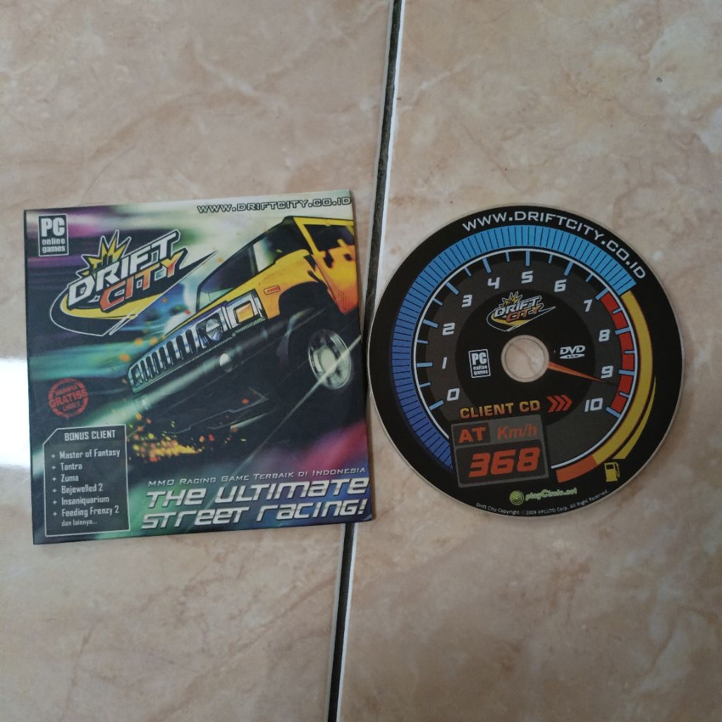 Compact Disc CD game pc jadul tidak ditest fisik seperti di foto