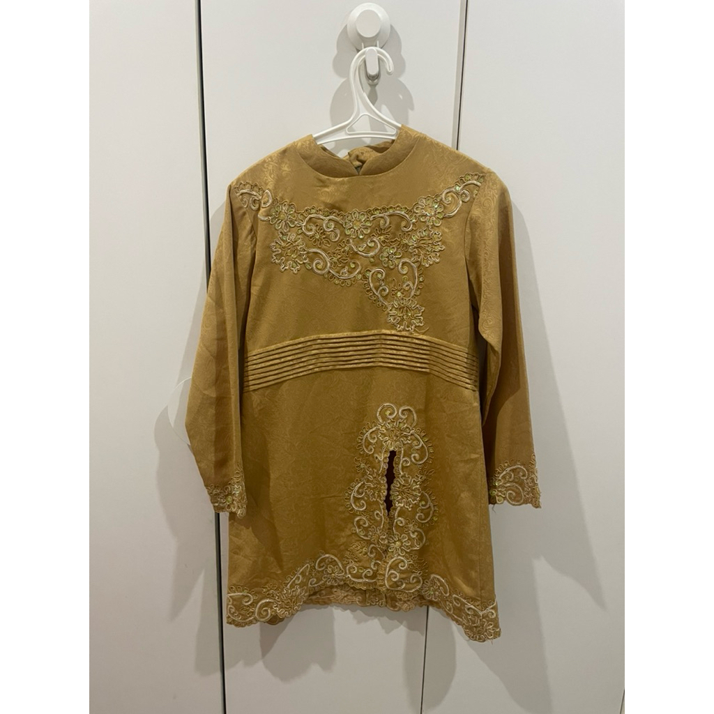Preloved kebaya mustard set