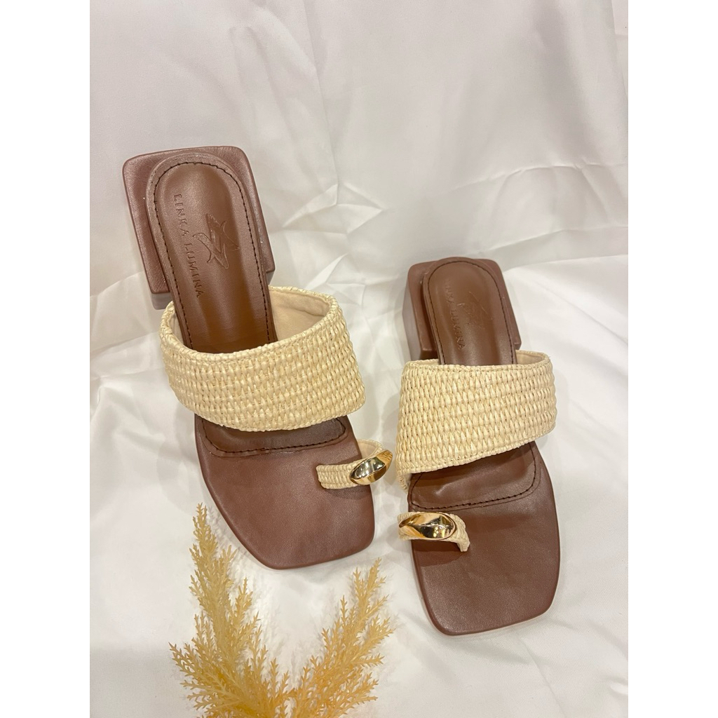 VIVI HEELS