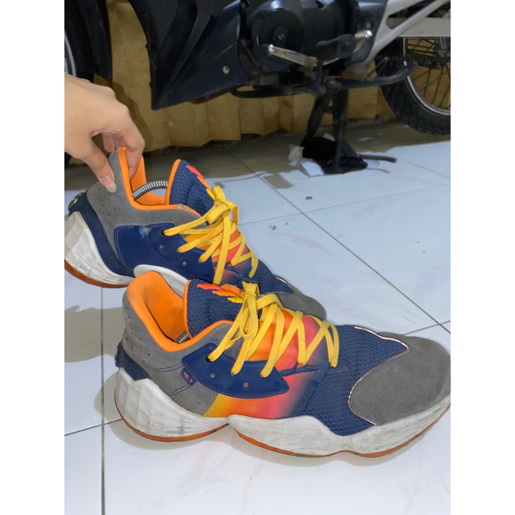 Preloved Sepatu Adidas Harden Vol. 4 ORIGINAL Size 46