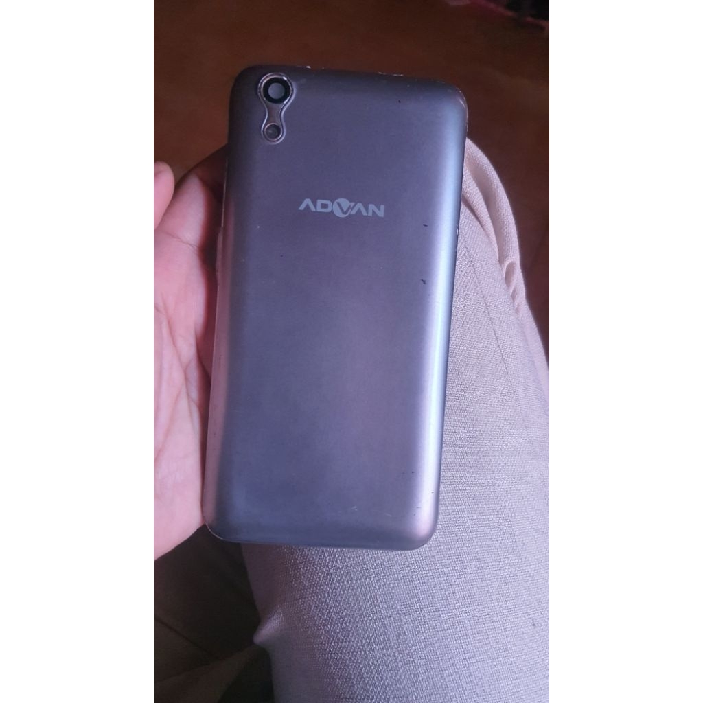 Lcd Advan i5c ... Normal...second.. ori copotan.. tinggal pakai..