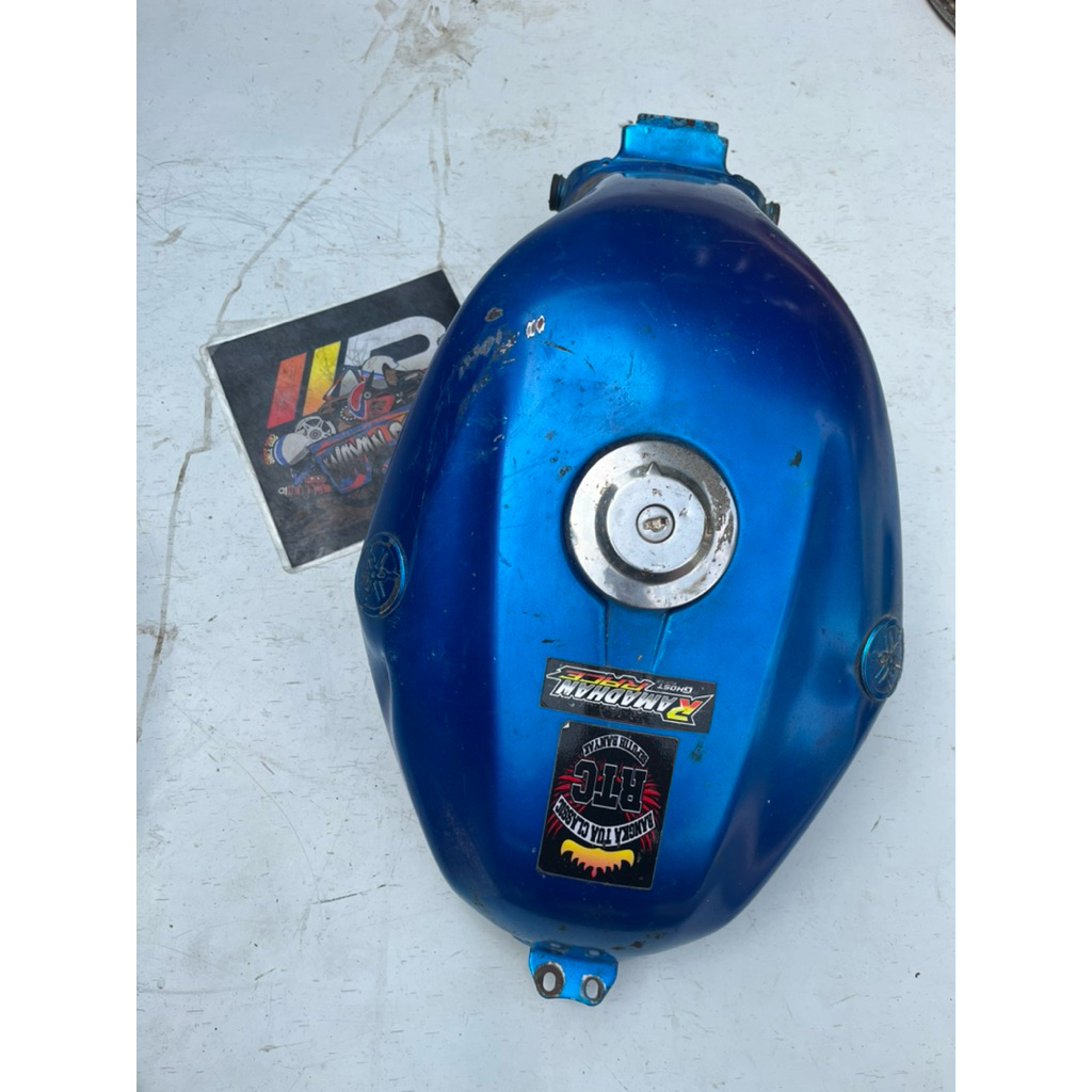 Bahan Tangki bensin gas tank yamaha vixion old original bekas