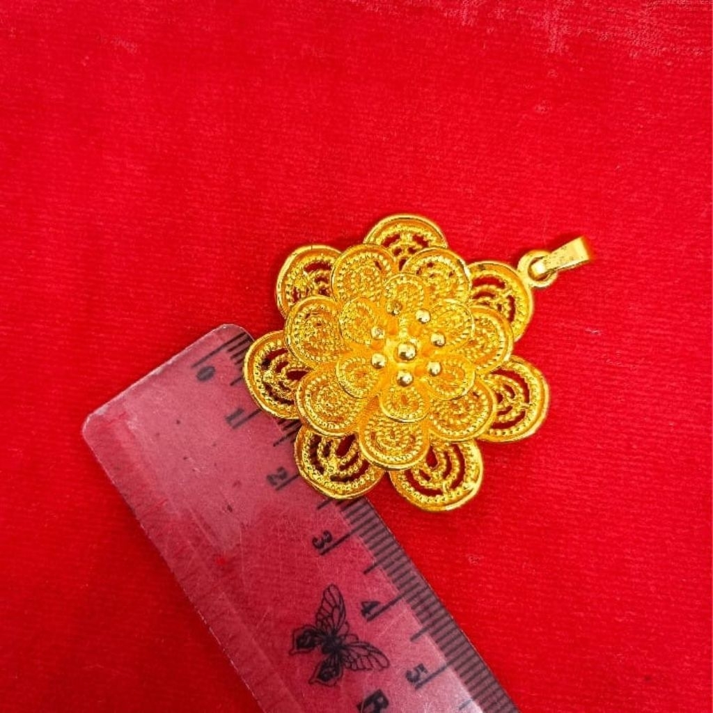 KALUNG LIONTIN BUNGA KENDARI ELEGAN - WARNA EMAS