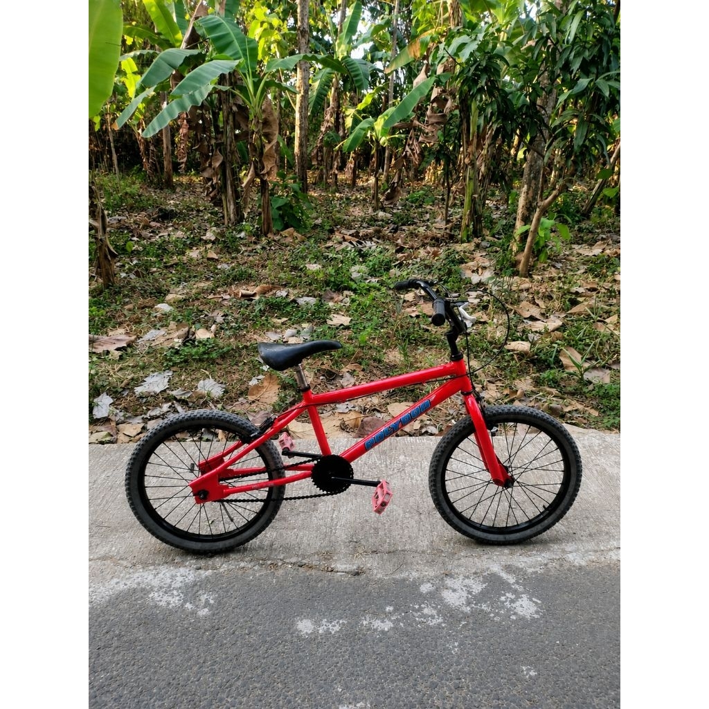 Sepeda BMX Polygon 20 Inch Merah