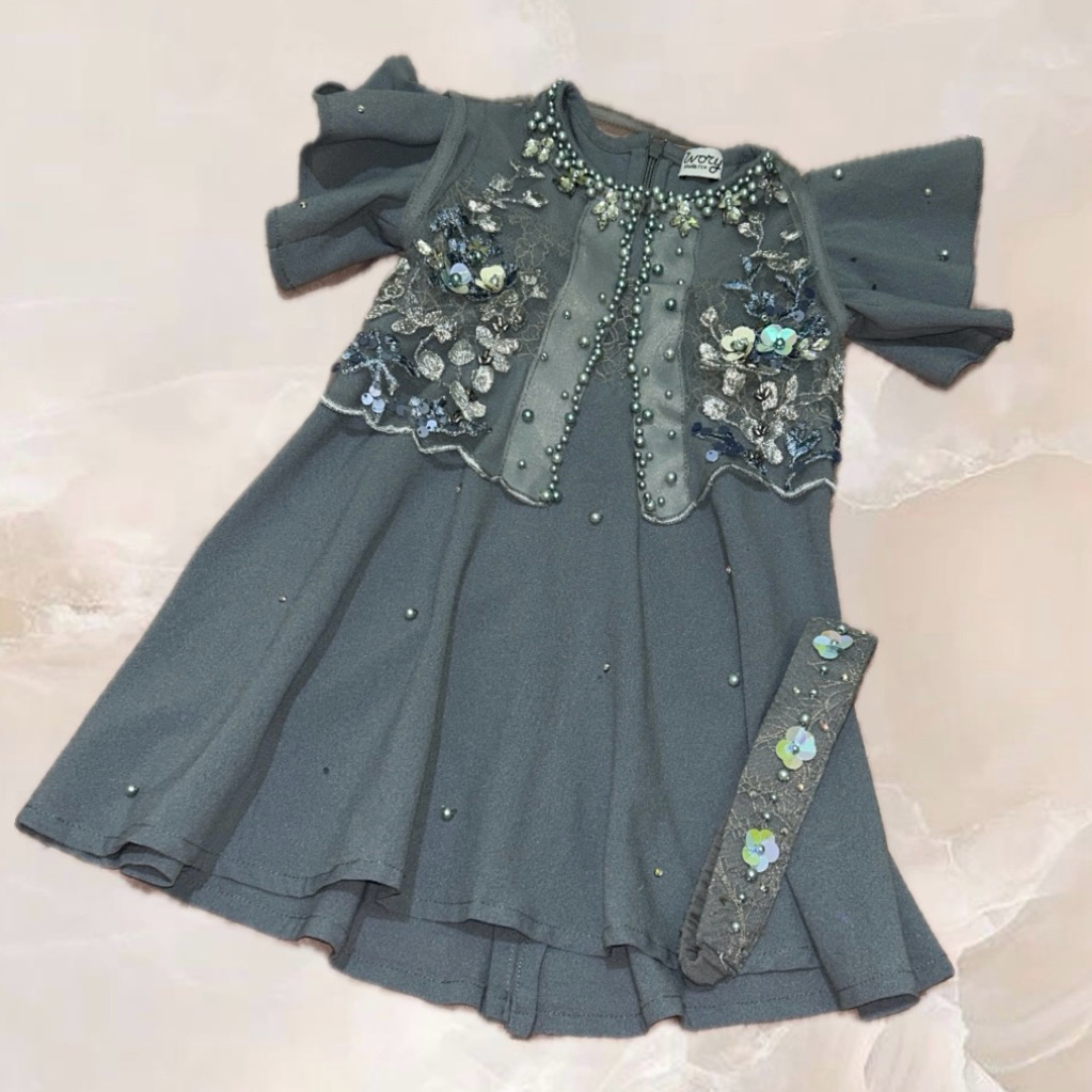 Preloved Ivory Studio RTW kids dress