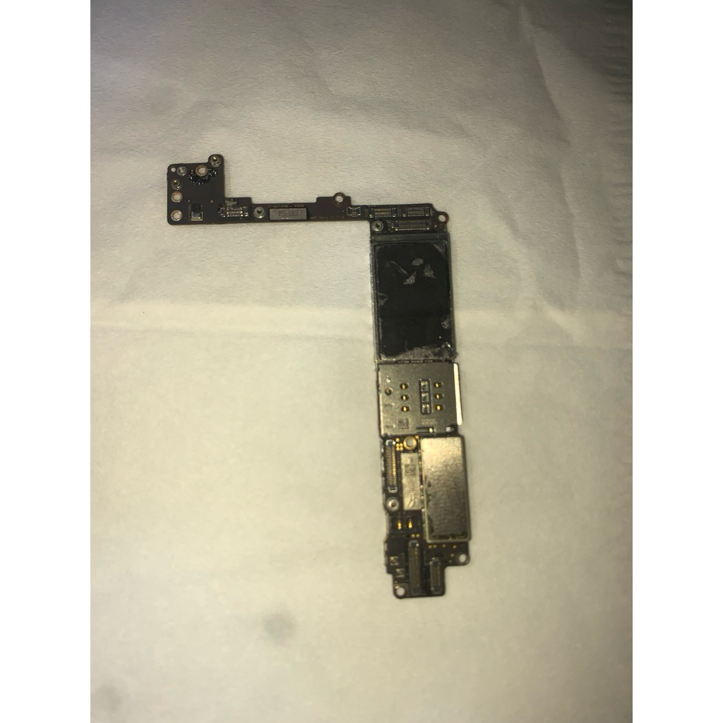iPhone 7 plus 128 gb bypass cell bisa semua kartu MATI TOTAL (baca deskripsi)