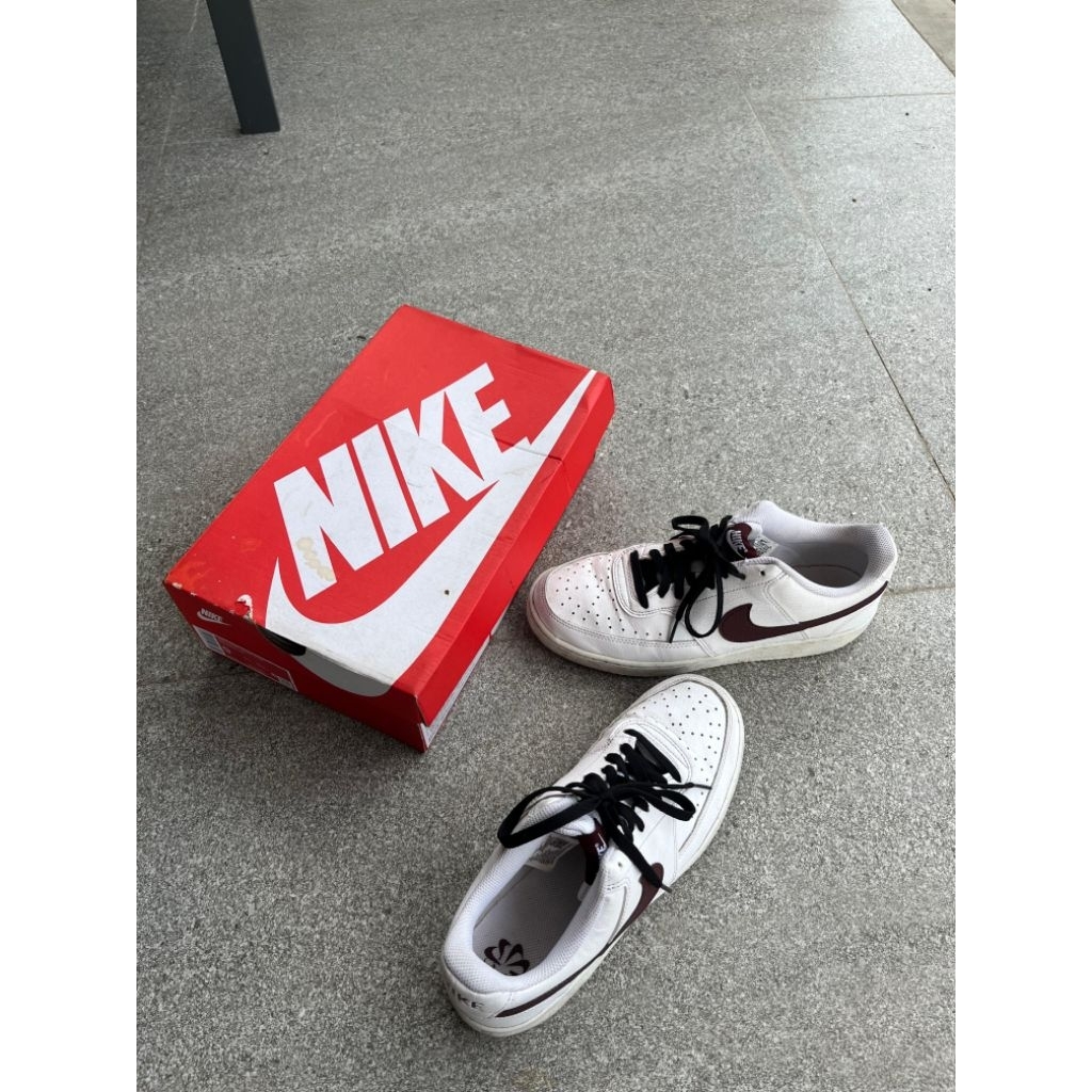 Nike Court Vision Low