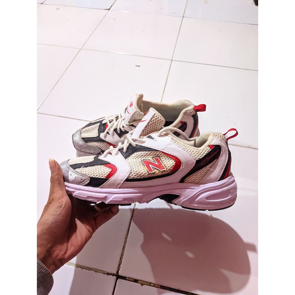 sepatu nb 530