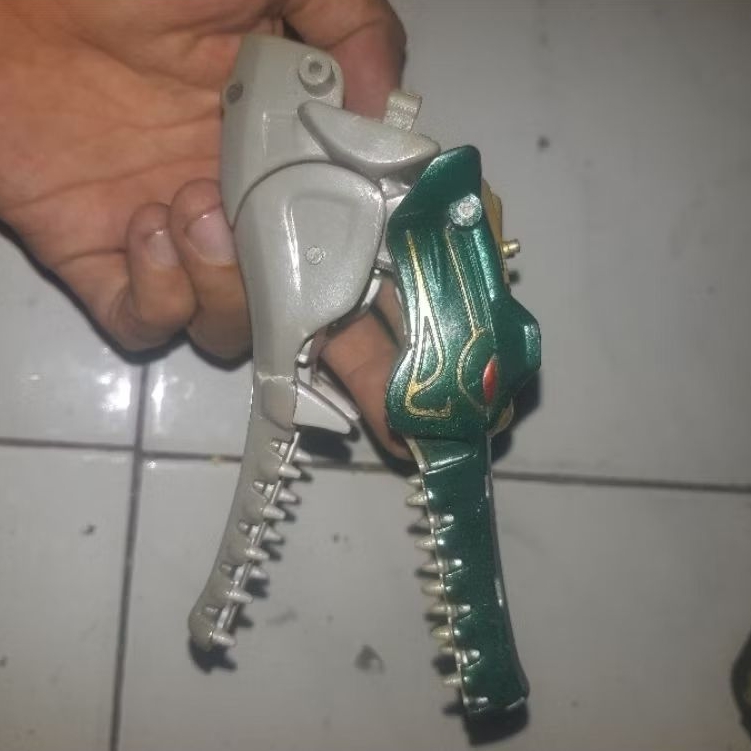 kepala figure ( minus ) DX gao hunter aligator buaya megazord / anggap saja junk