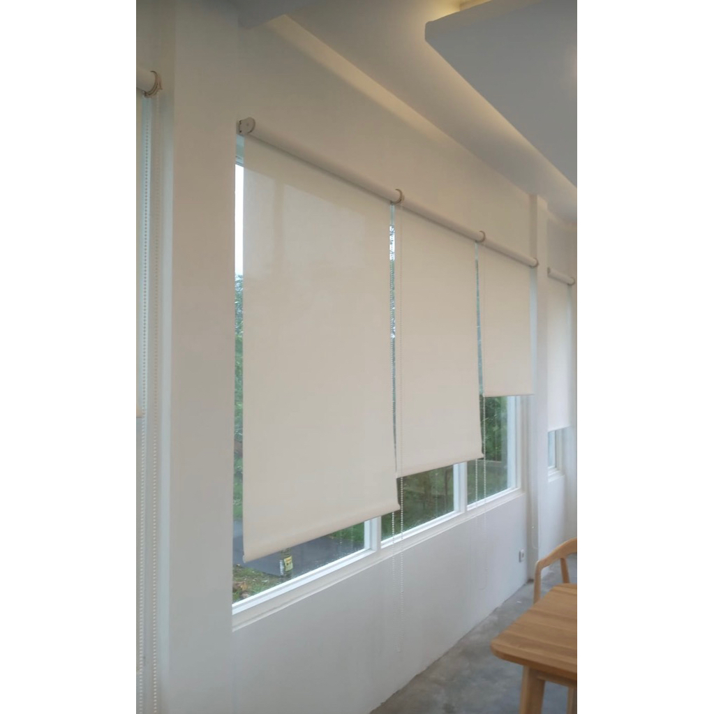 JUAL TIRAI JENDELA/GORDEN/ROLLER BLINDS SECOND/BEKAS ONNA BLACKOUT
