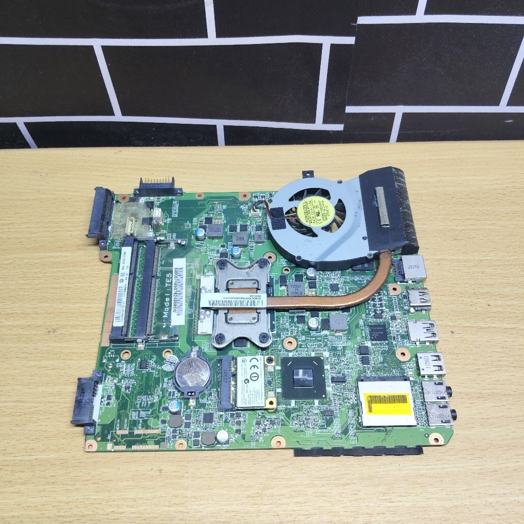 Motherboard Mainboard Mobo mesin Normal Nyala Hidup Laptop Toshiba Satellite L745 L745D L740 L740D