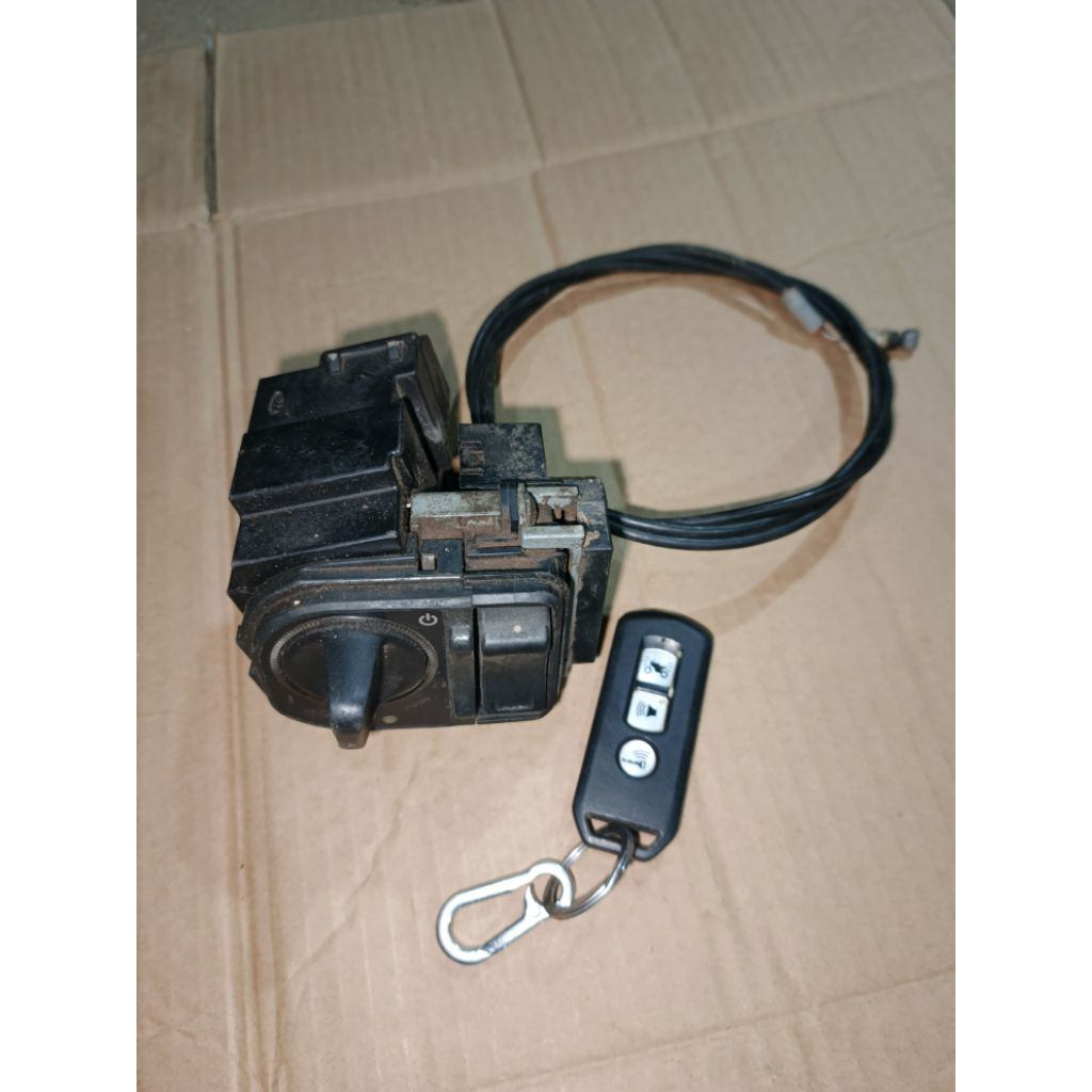 Kunci kontak Keyles keyless Vario LED new original copotan