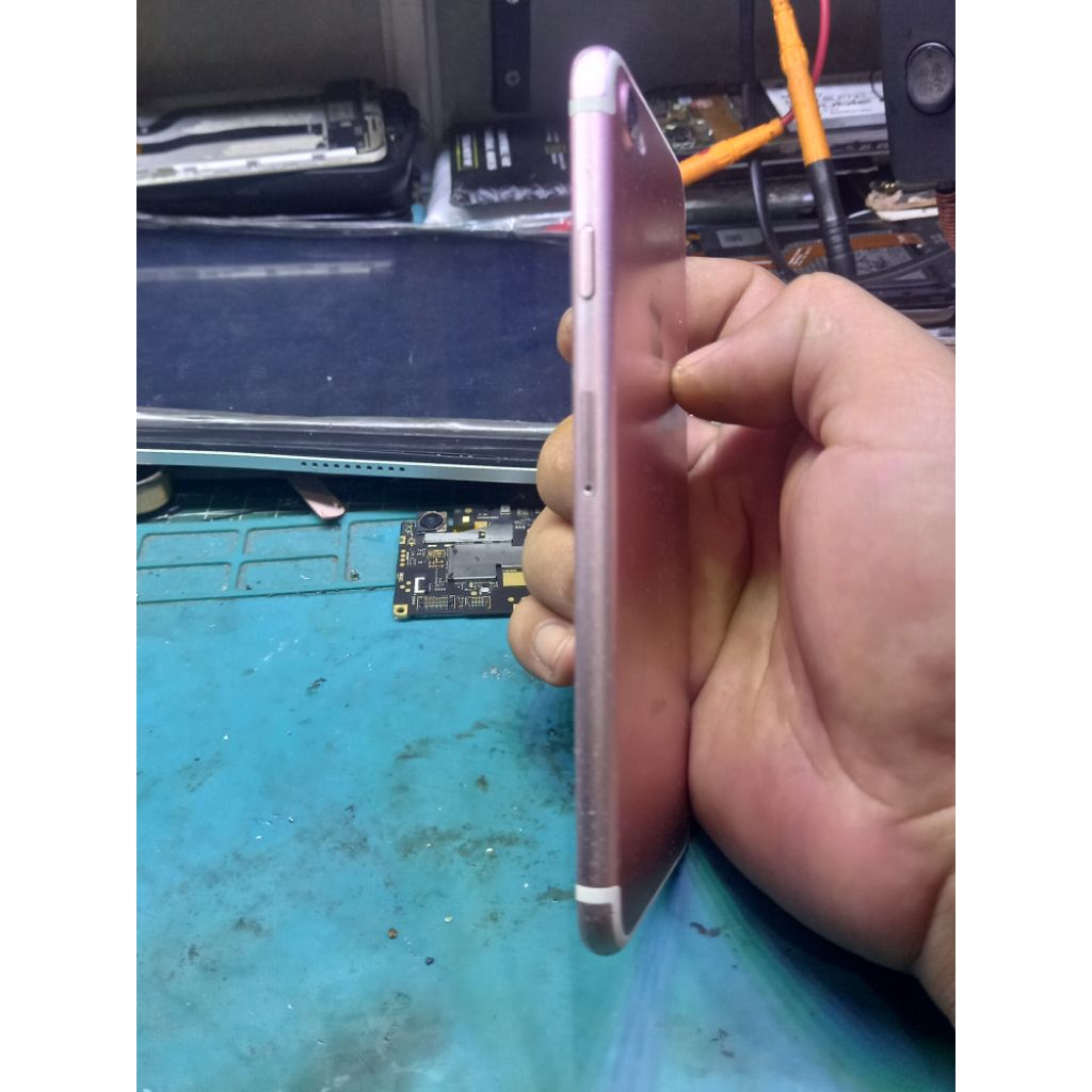 Mesin Iphone 7 A1779 [matot]
