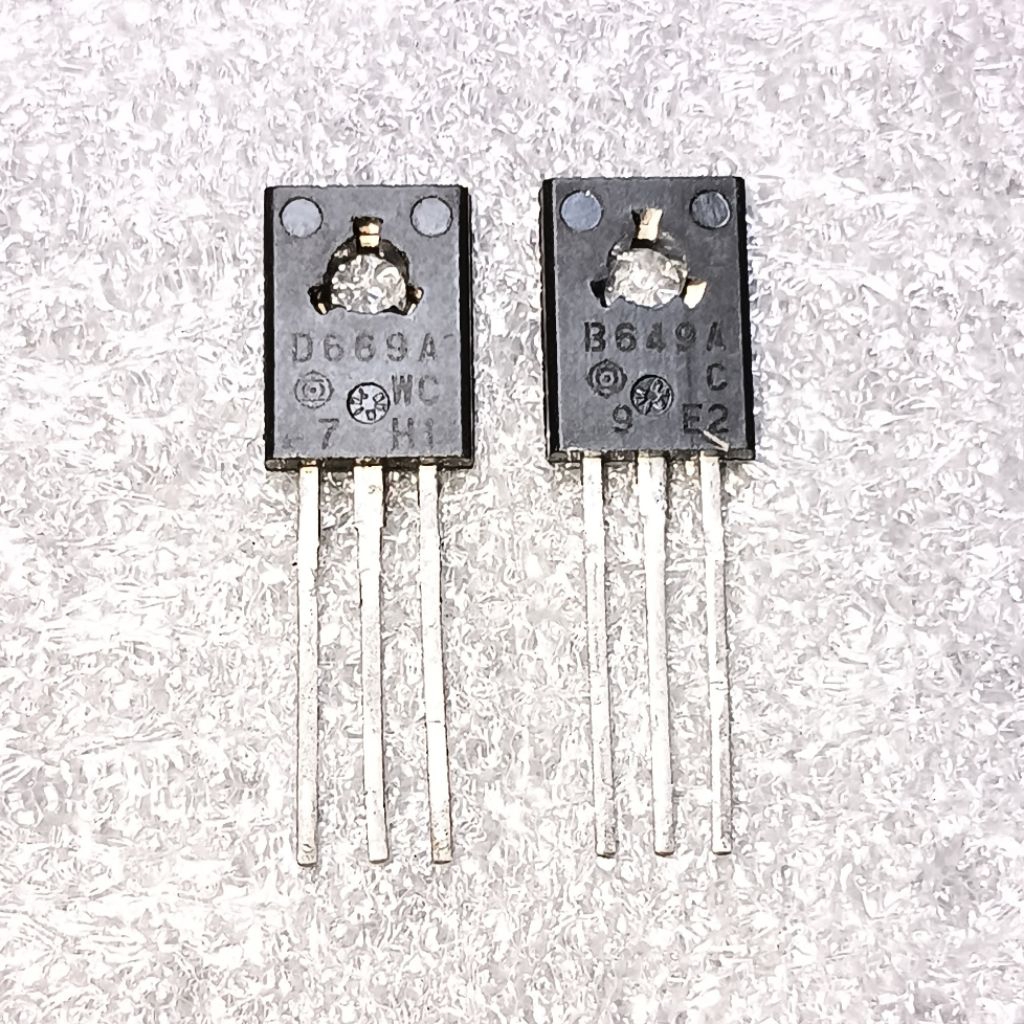1 Set Transistor D669A dan B649A Original Hitachi NOS | Transistor Driver | 2SD669 2SB649 D669 B649