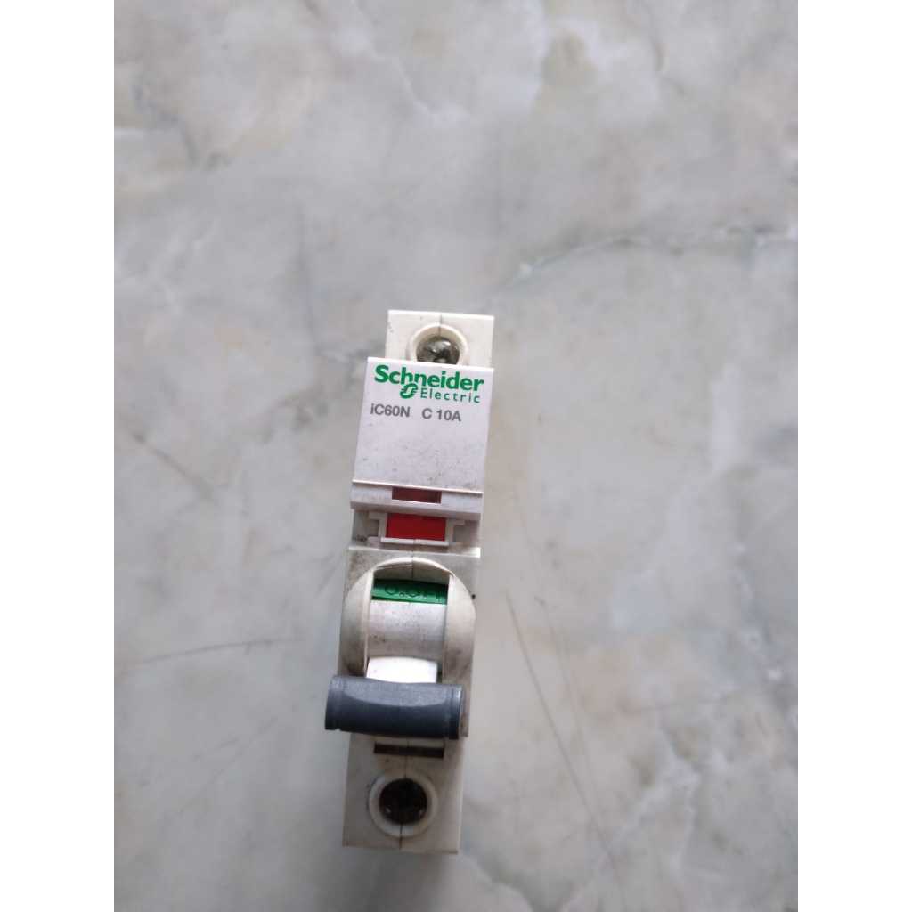 MCB IC 60N C10. SCHNEIDER