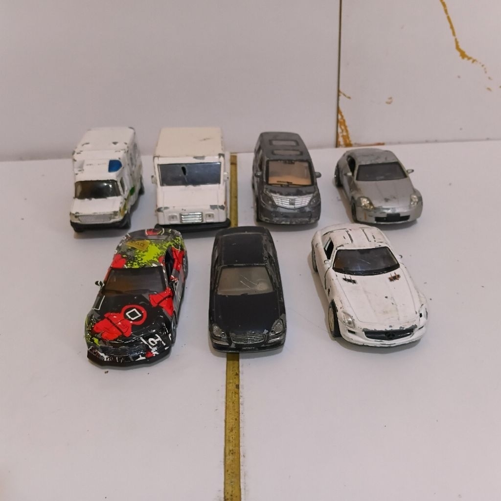 Diecast Miniatur Mobilan Campur A 1:32 Sd 43 Bekas Junk