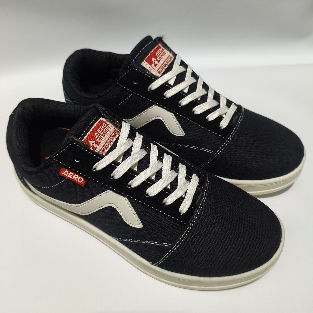 SNEAKERS - AEROSTREET / MASSIVE 2.0 | BLACK