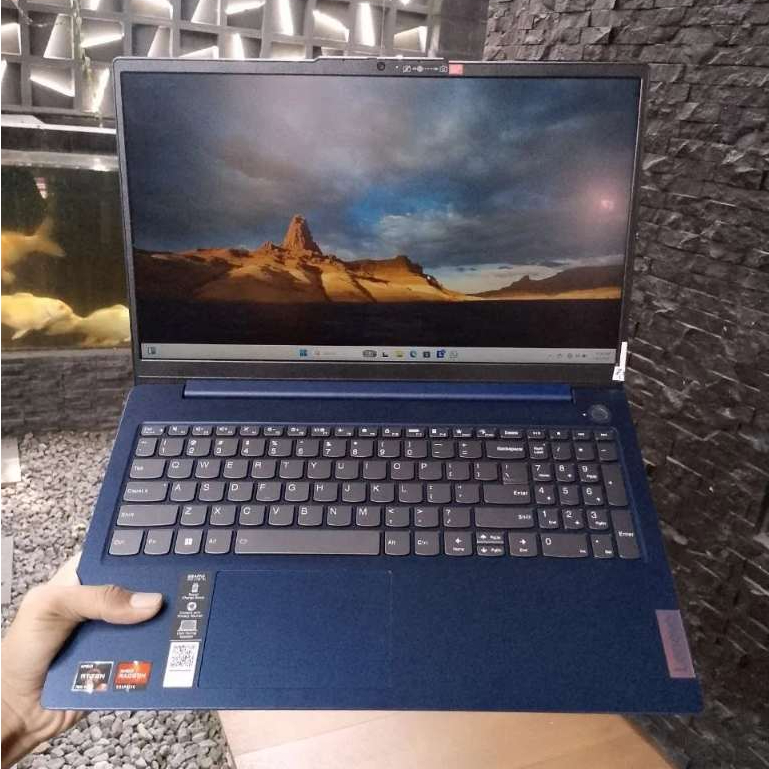 Lenovo Ideapad Slim 3 15-ABR8 AMD Ryzen 7 7730U TOUCHSCREEN Ram 16Gb Ssd 512Gb