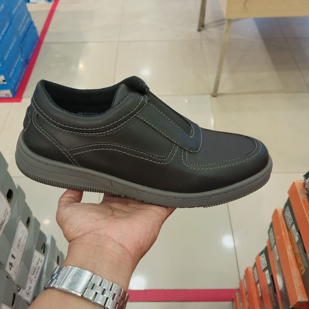 WATCHOUT SEPATU PRIA SLIP ON ORIGINAL