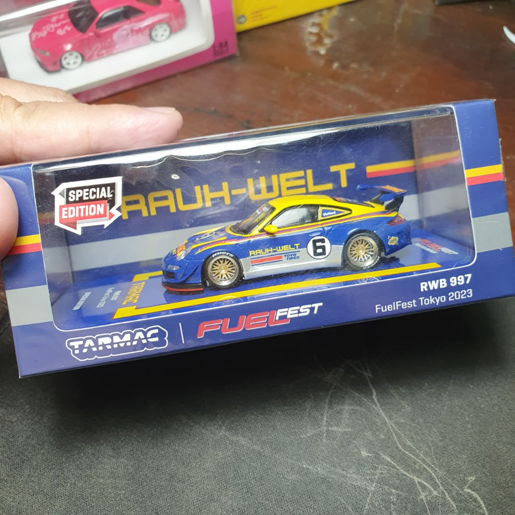 UNSEAL/RESEAL Tarmac FUELFEST Porsche RWB 997 TOKYO 2023 SECOND HAND