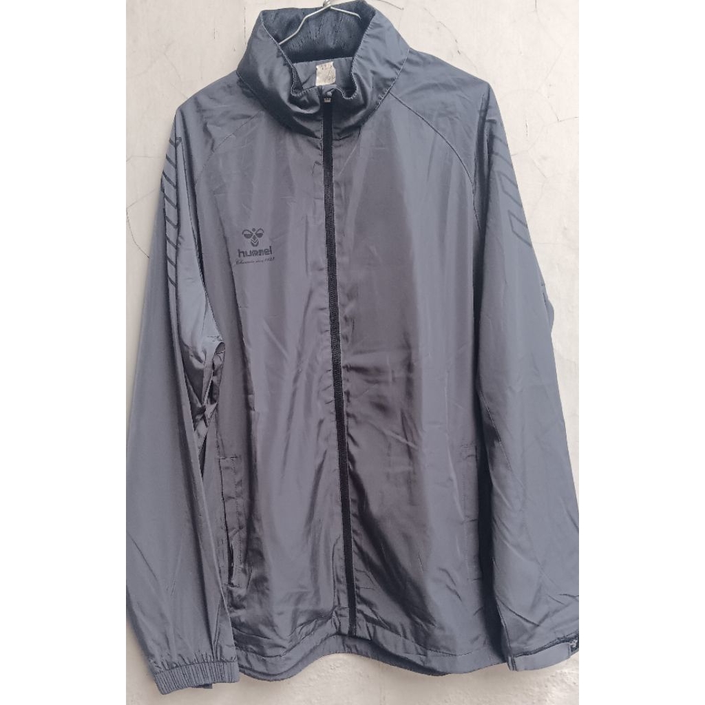Jaket Outdoor Hummel anti air