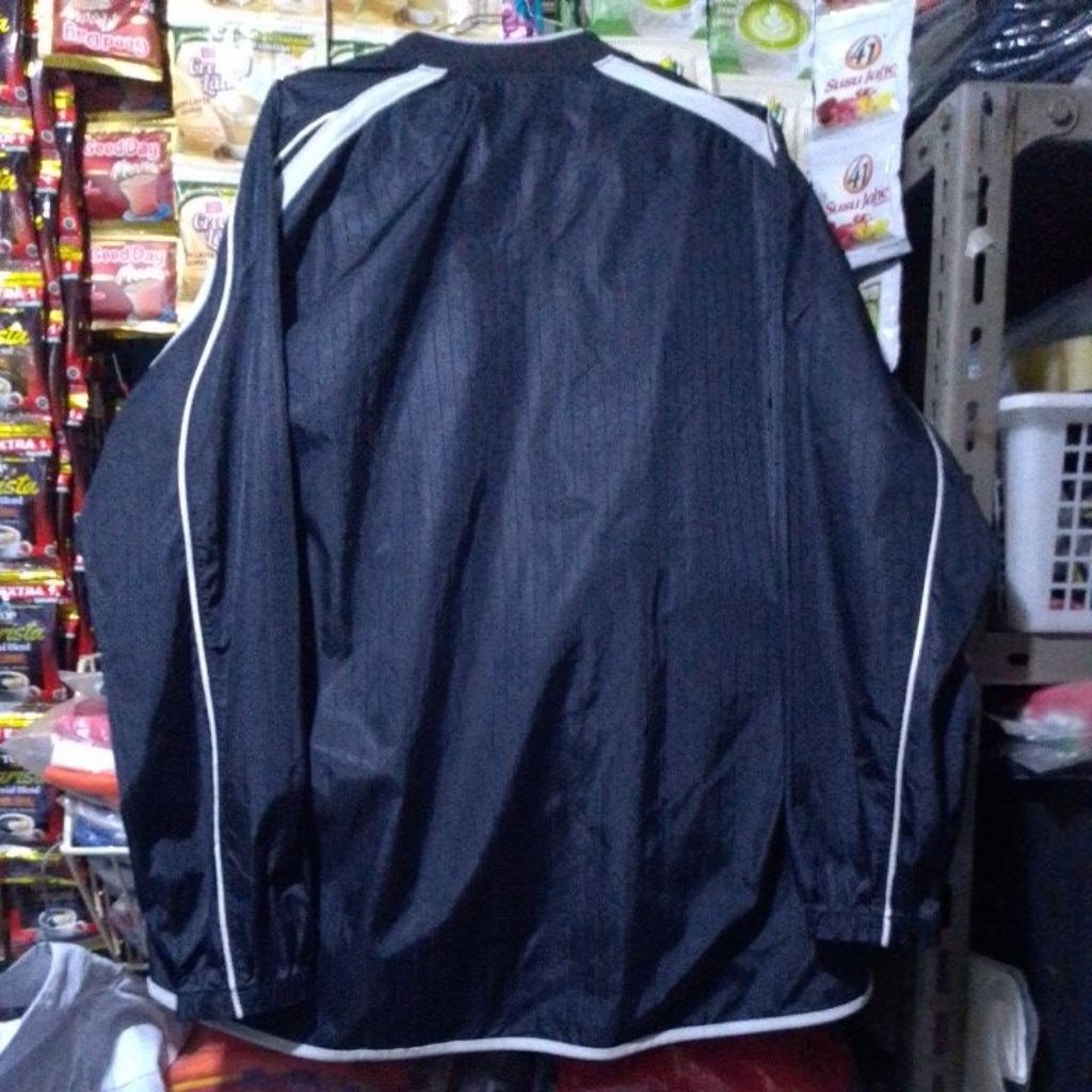 Jacket parasut Asics big logo
