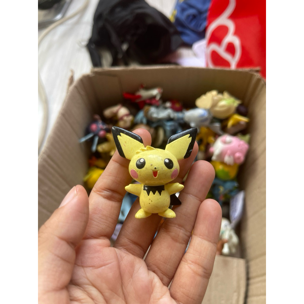 pichu pokemon tomy