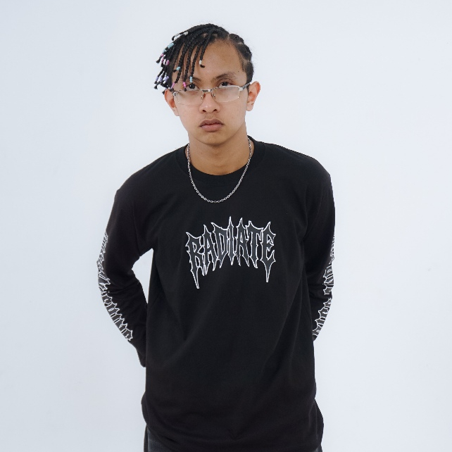 Radiate.co T-Shirt Longsleeve Pria Black Metal Rise And Shine