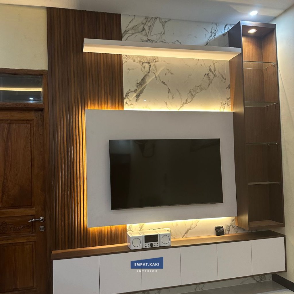 Backdrop TV Kayu Modern