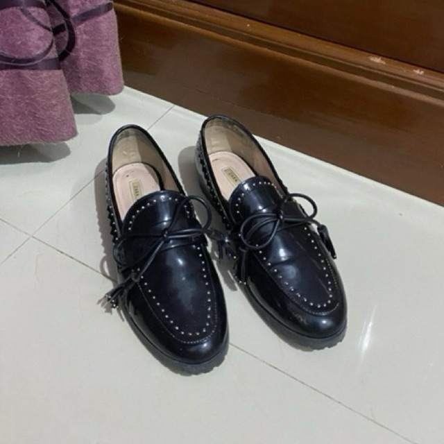 Loafer sepatu wanita hitam ZARA ukuran 38
