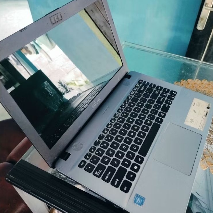 laptop Asus 14inch
