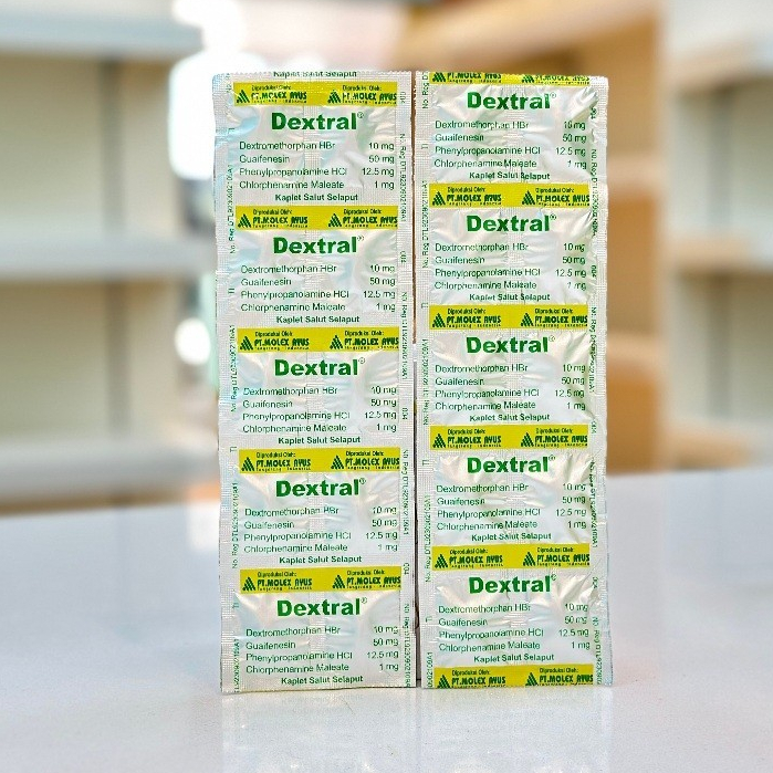 Dextral 1 strip @10 Tablet untuk Meredakan batuk