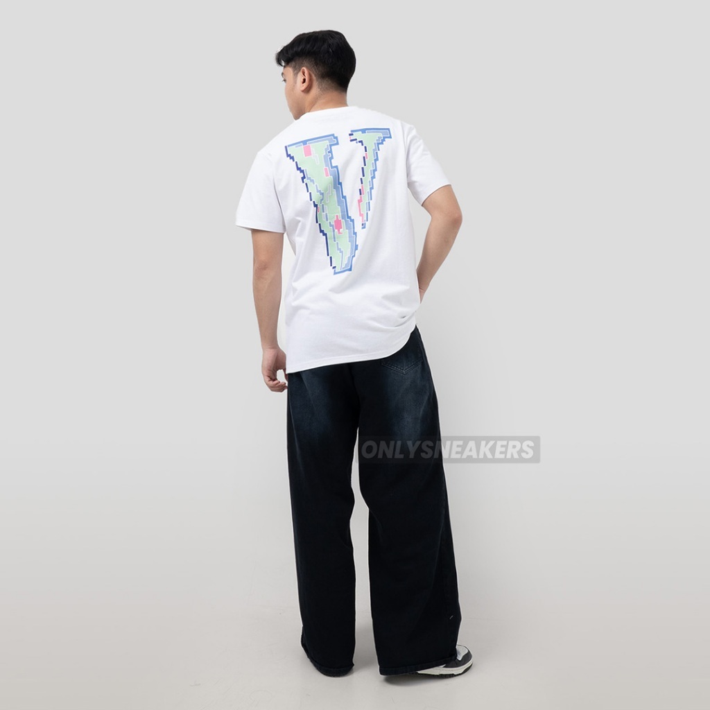 VLONE X FRIENDS PIXEL LOGO WHITE TEE