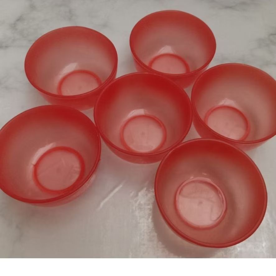Mangkuk kecil plastik