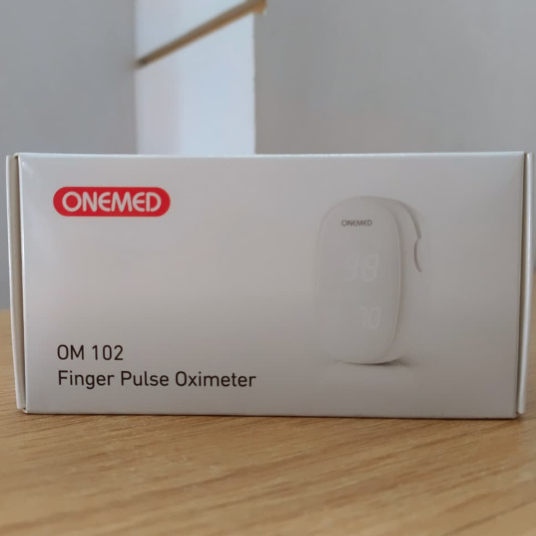 ONEMED OM102 FINGERTIP PULSE OXYMETER