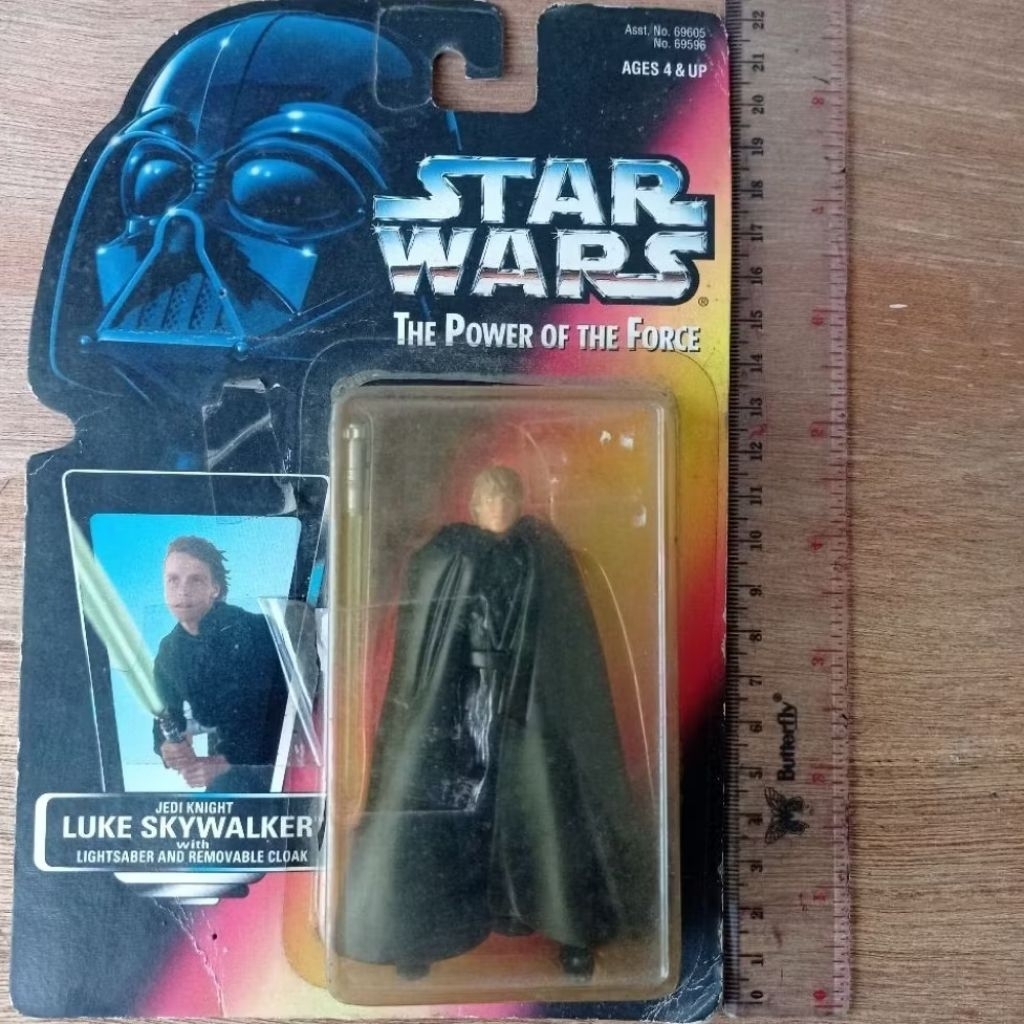 Star Wars Jedi Knight series Luke Skywalker with lightsaber and coat original kenner