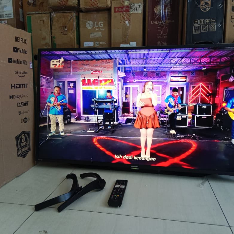 SHARP 42INC SMART TV BISA YOUTUBE WIFI DLL, KONDISI BEKAS MASIH SEGEL 295LA