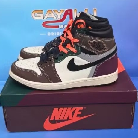 SEPATU NIKE AIR JORDAN 1 RETRO HIGH OG HANDCRAFTED