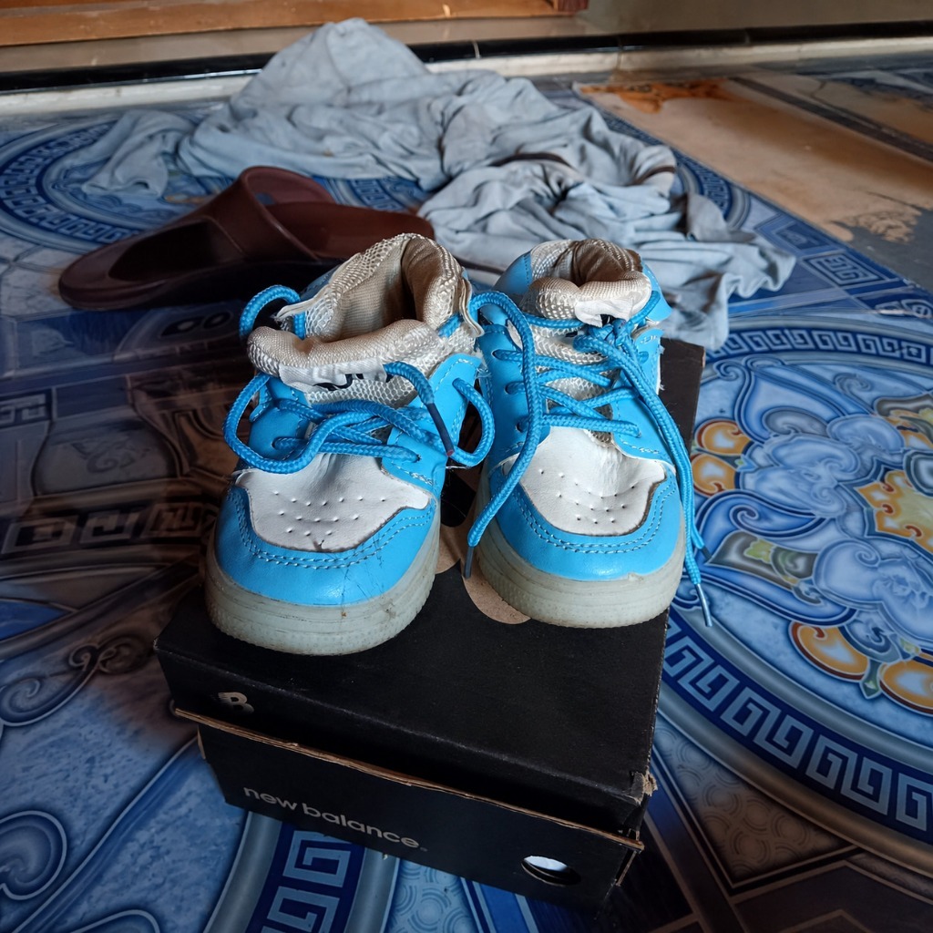 Sepatu Sneakers Anak Model Jordan PRELOVED