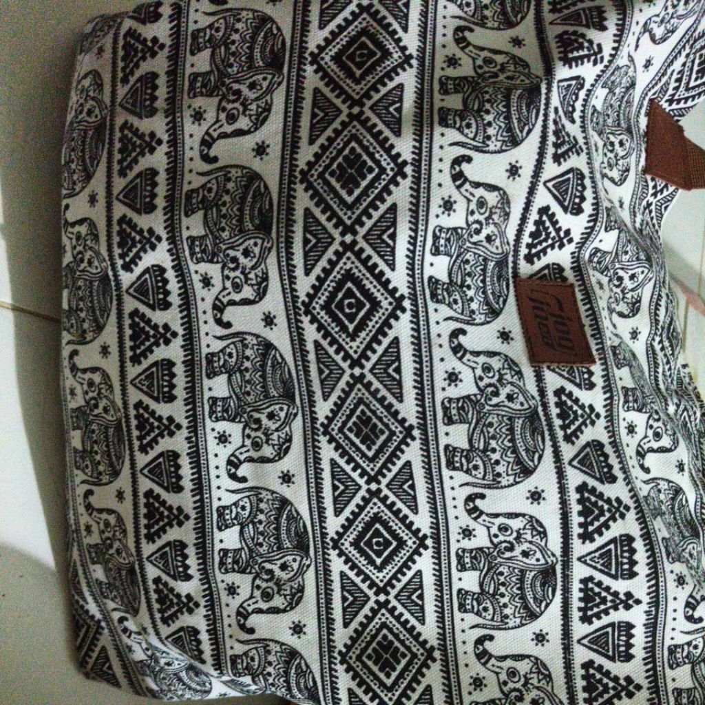 TILE ETHNIC Motif Etnik Sumba
