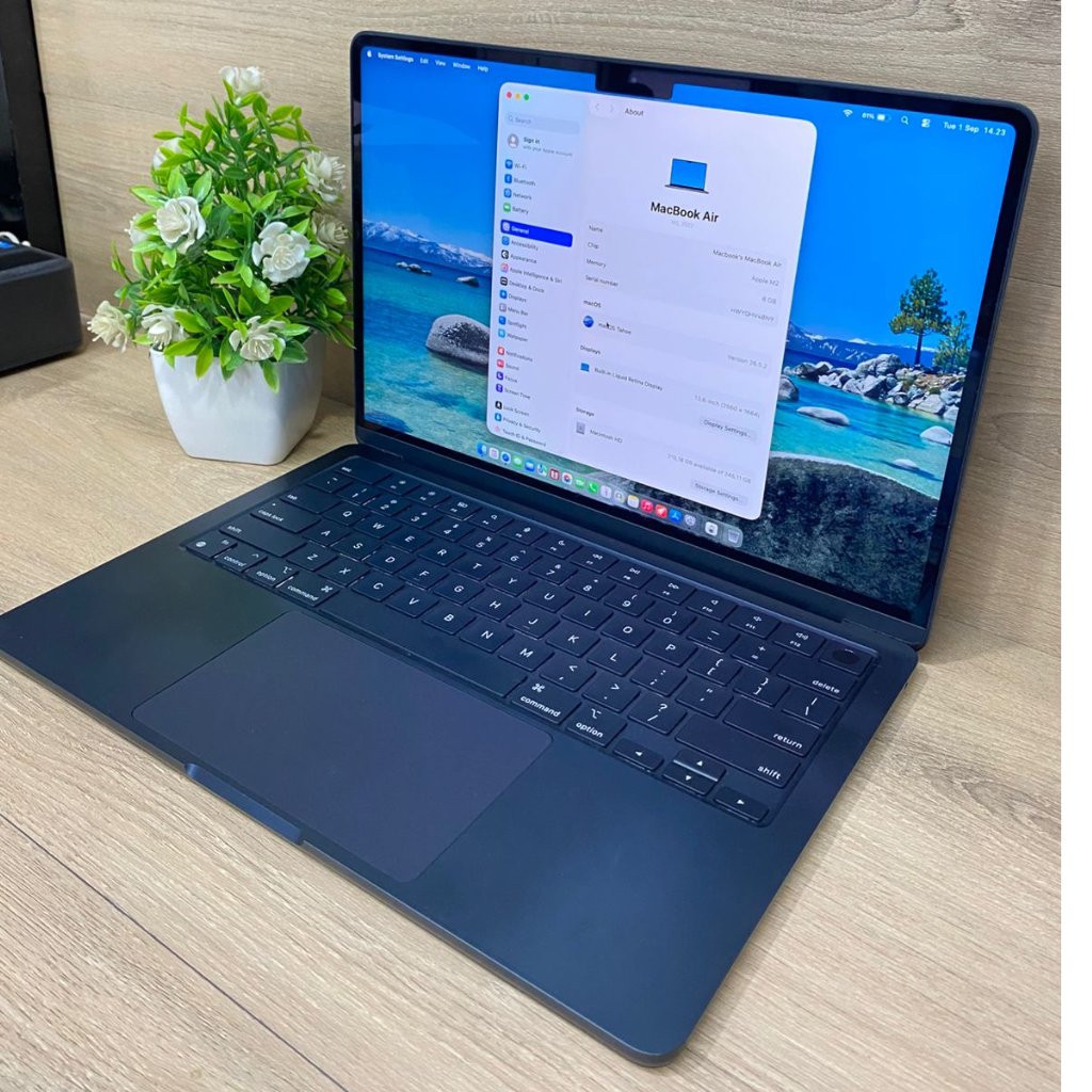 MacBook Air 13-inch M2 /8GB/256GB 2022 (SECOND)