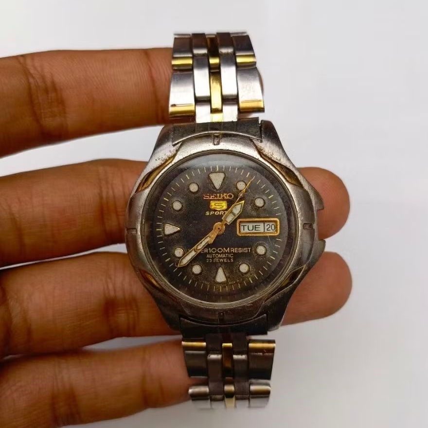 jam tangan Seiko 5 Sports Automatic 23 Jewels bekas mati bahan