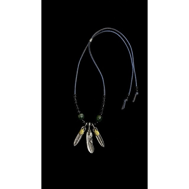 Mikio - Kalung Goros Pendant Feather