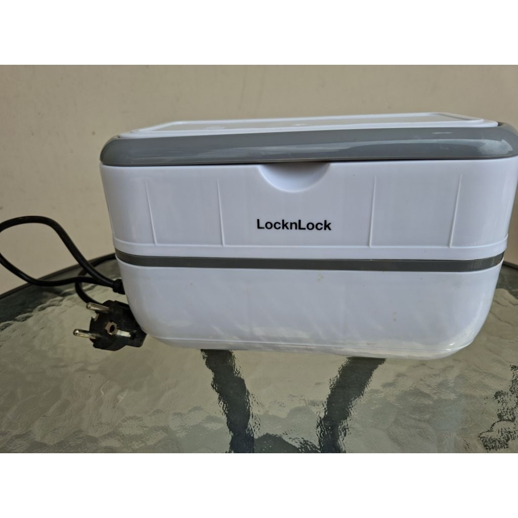 PRELOVED Lock & Lock Electric Lunch Box (Tempat makan elektrik)