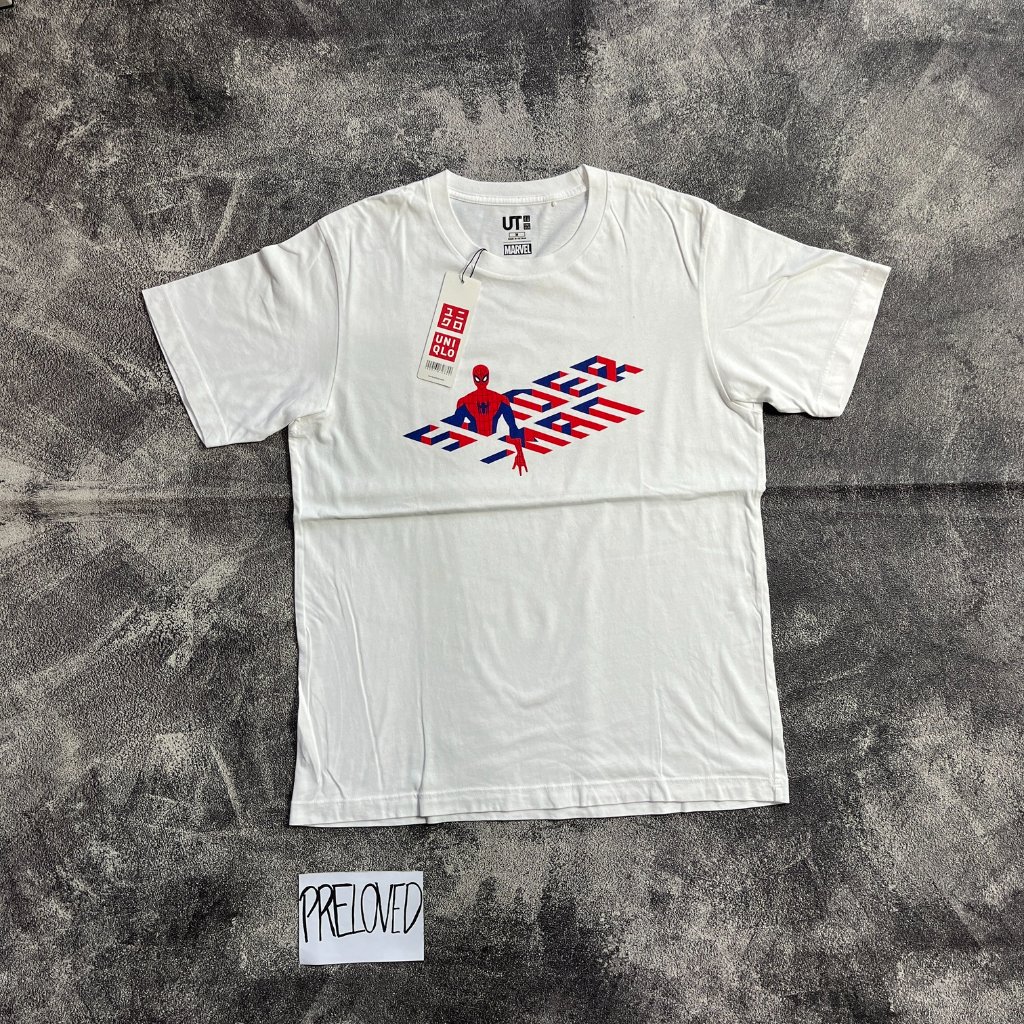 Tshirt Uniqlo UT x Marvel Spiderman Kaos Putih ukuran L