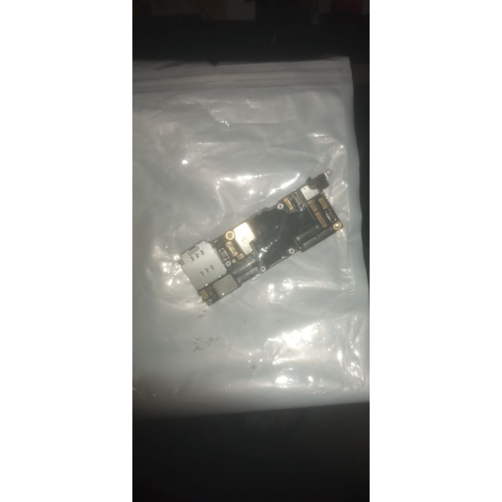 Mesin iPhone 14PM Lock Passcode