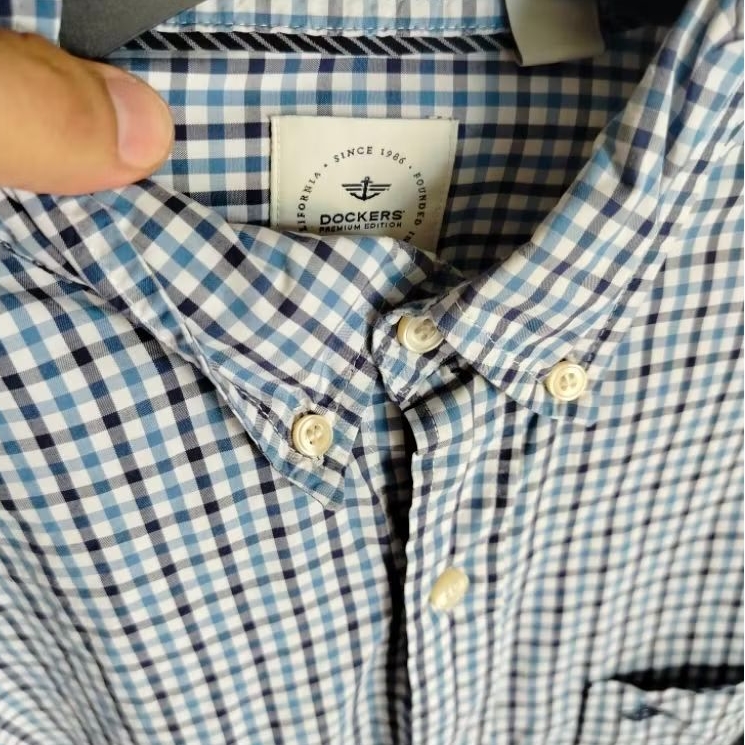 kemeja pria kotak SIZE L dockers branded