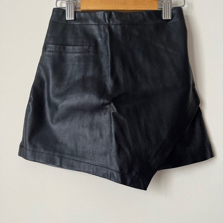 Preloved Leather Girl Skort Rok Anak