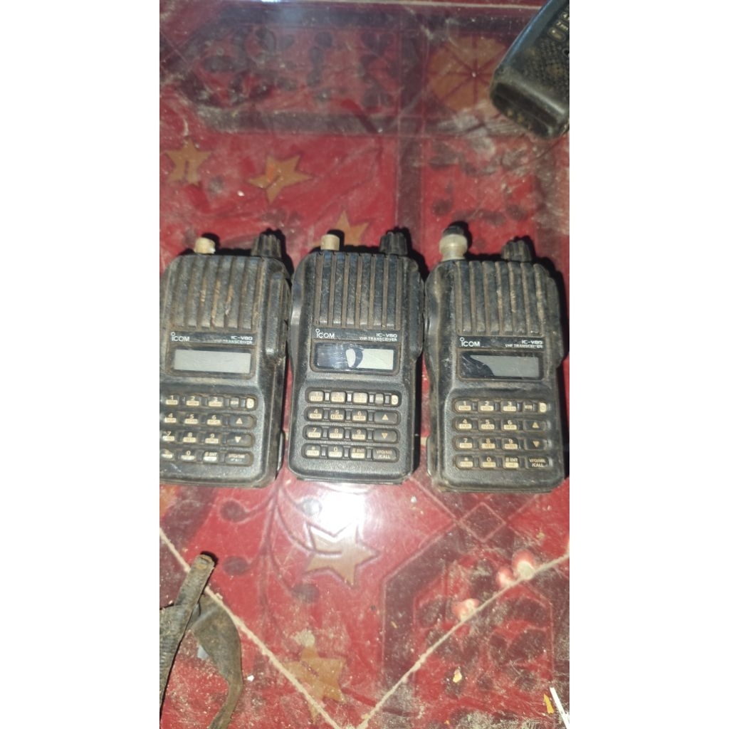 HT Icom Ic-V80 Gambling