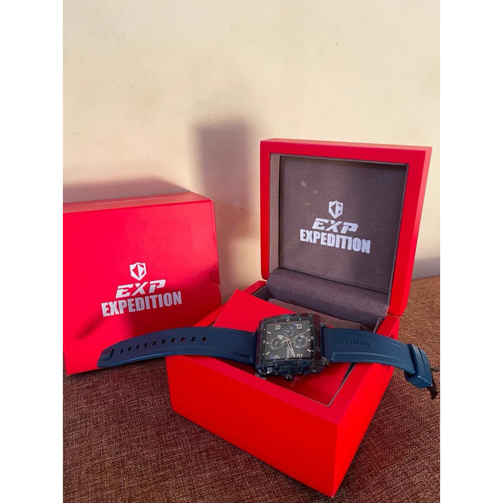 Jam Tangan EXP Expedition Analog Pria Strap Biru dengan Kotak Penyimpanan